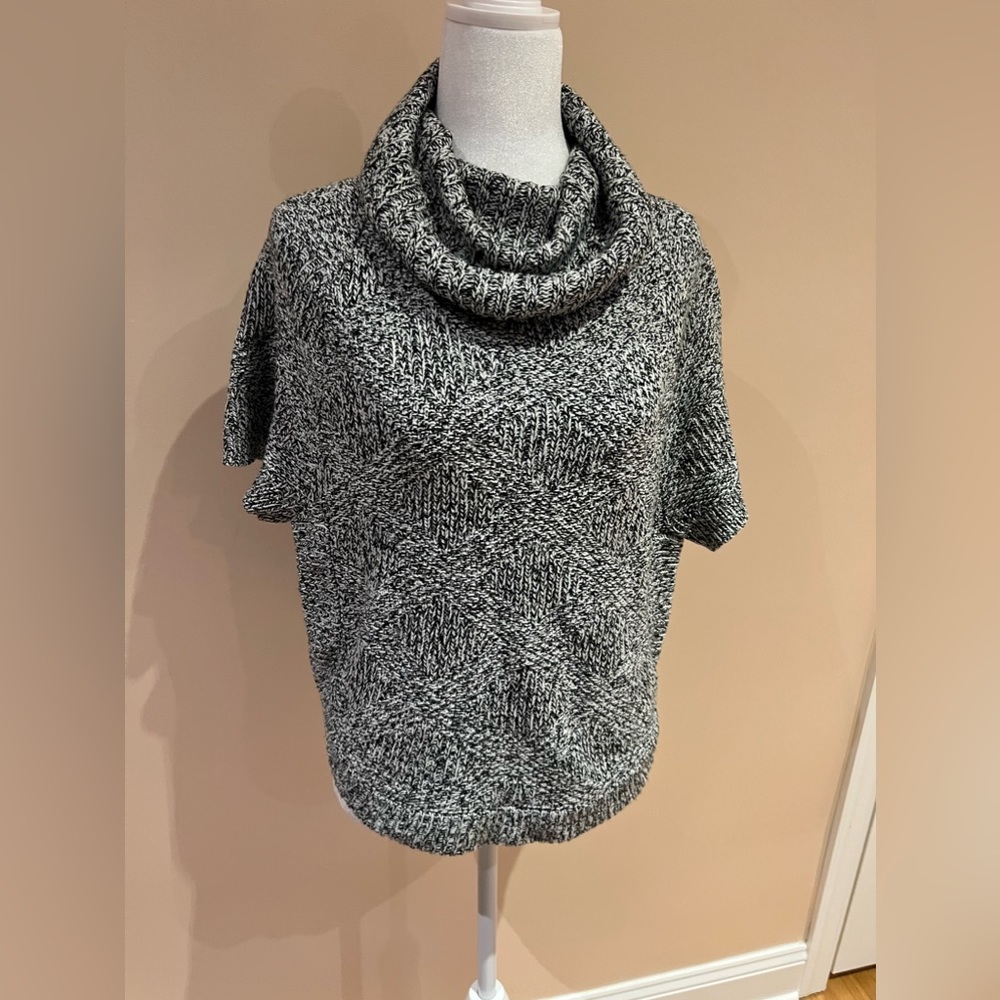 New York & Company Sweater Size XS